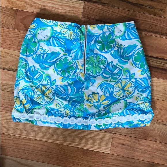 Lilly Pulitzer Skort - Picture 2 of 3